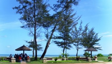 Pantai Nyiur Melambai