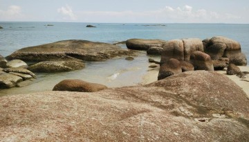 Pantai Teluk Gembira